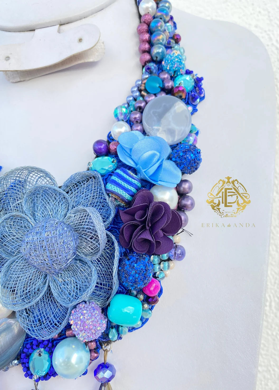 COLLAR DE HOJA CON ARETES