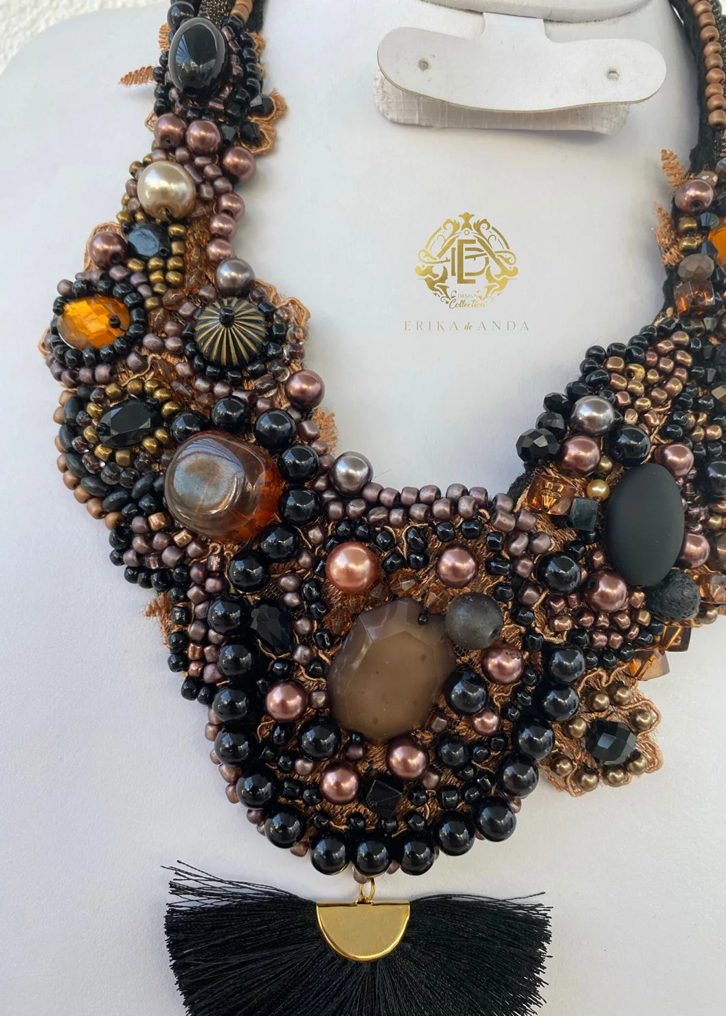 COLLAR DE PERLAS Y PIEDRAS NATURALES