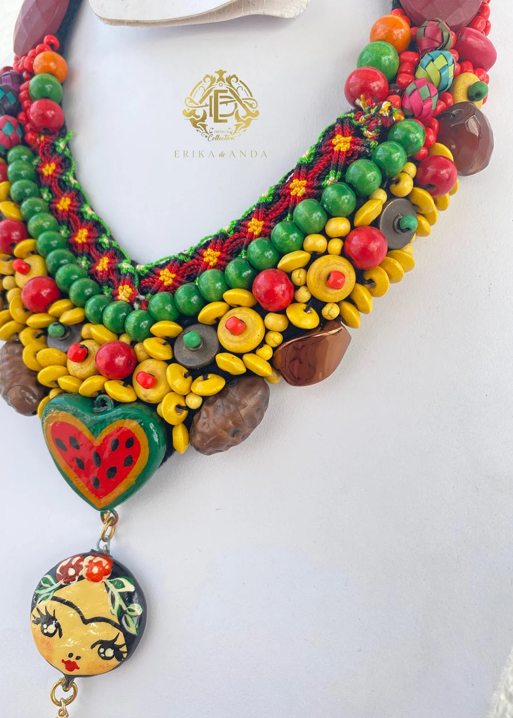 COLLAR DE FRIDA KAHLO PORCELANA CON ARETES