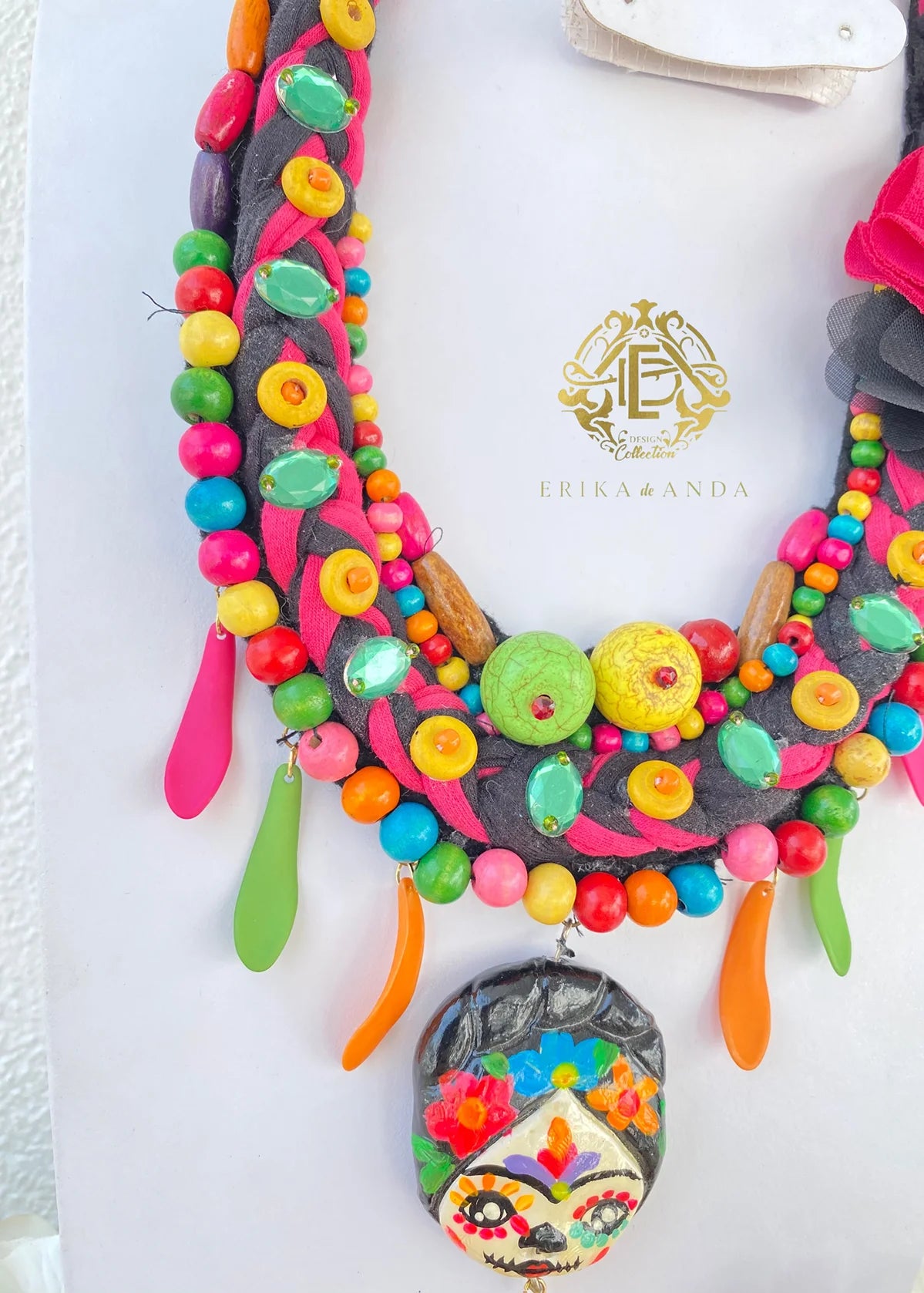 COLLAR DE FRIDA KAHLO CATRINA PORCELANA CON ARETES