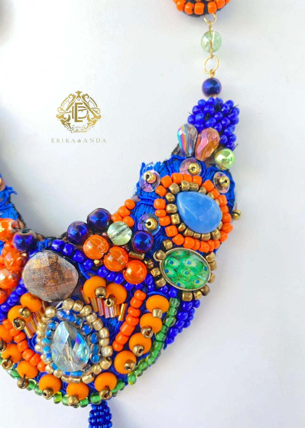 COLLAR MULTICOLOR DE CHAQUIRÓN CON ARETES
