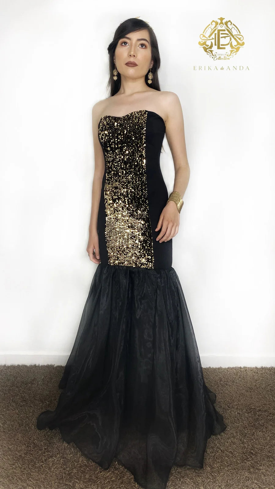 VESTIDO NEGRO ESTRAPLE CON LENTEJUELAS