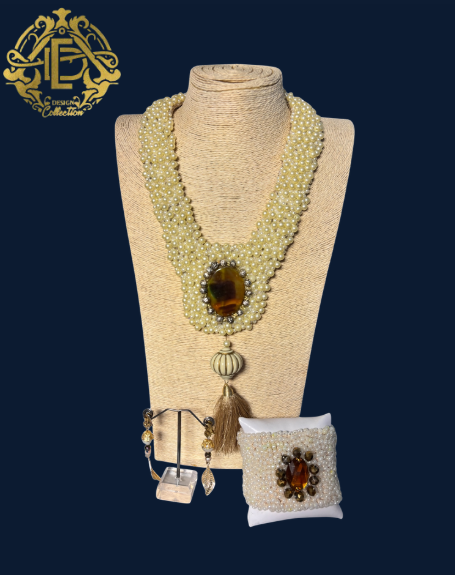 COLLAR DE PERLAS AMARILLAS CON ARETES Y PULSERA