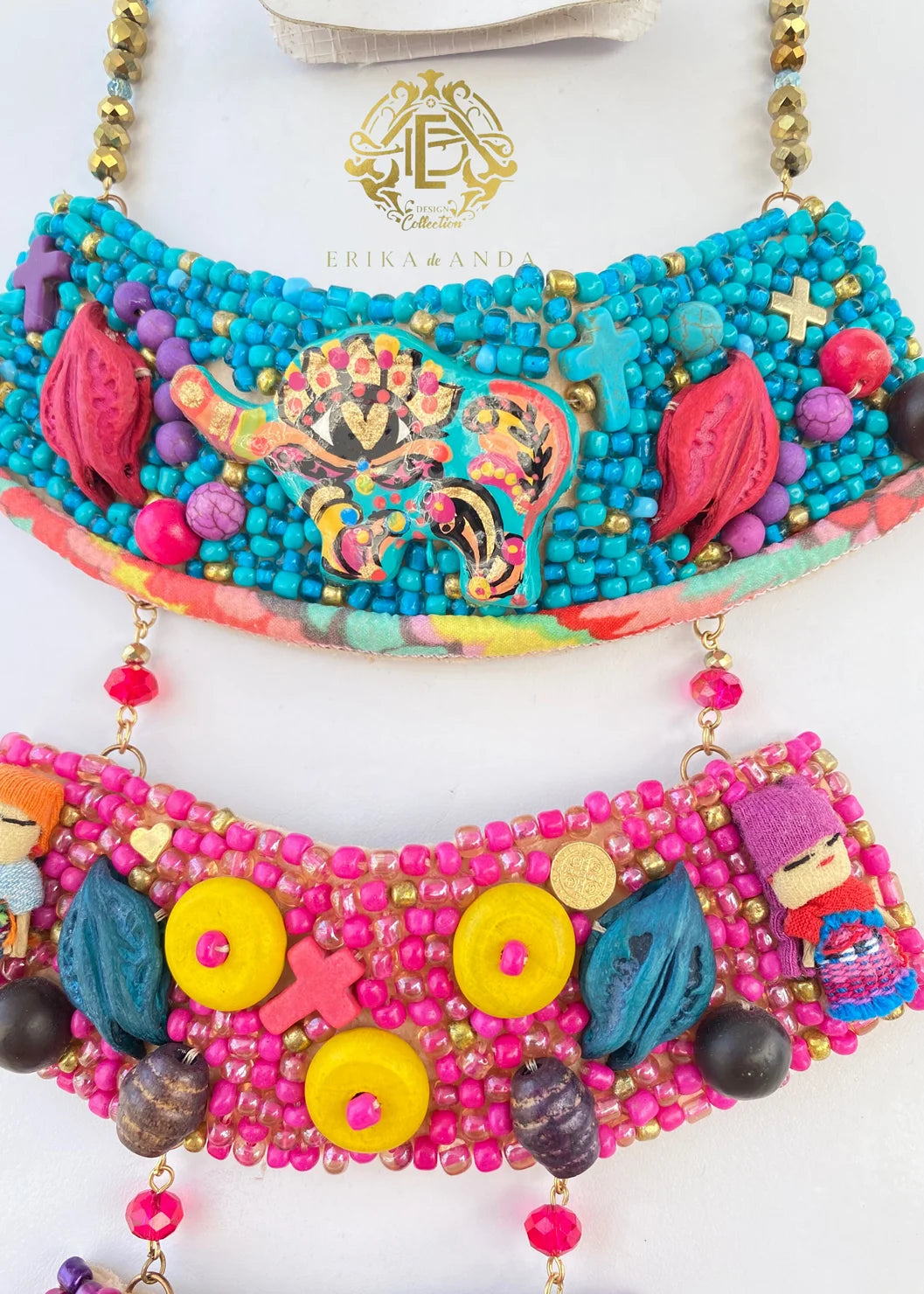 COLLAR A CAPAS CON ARETES