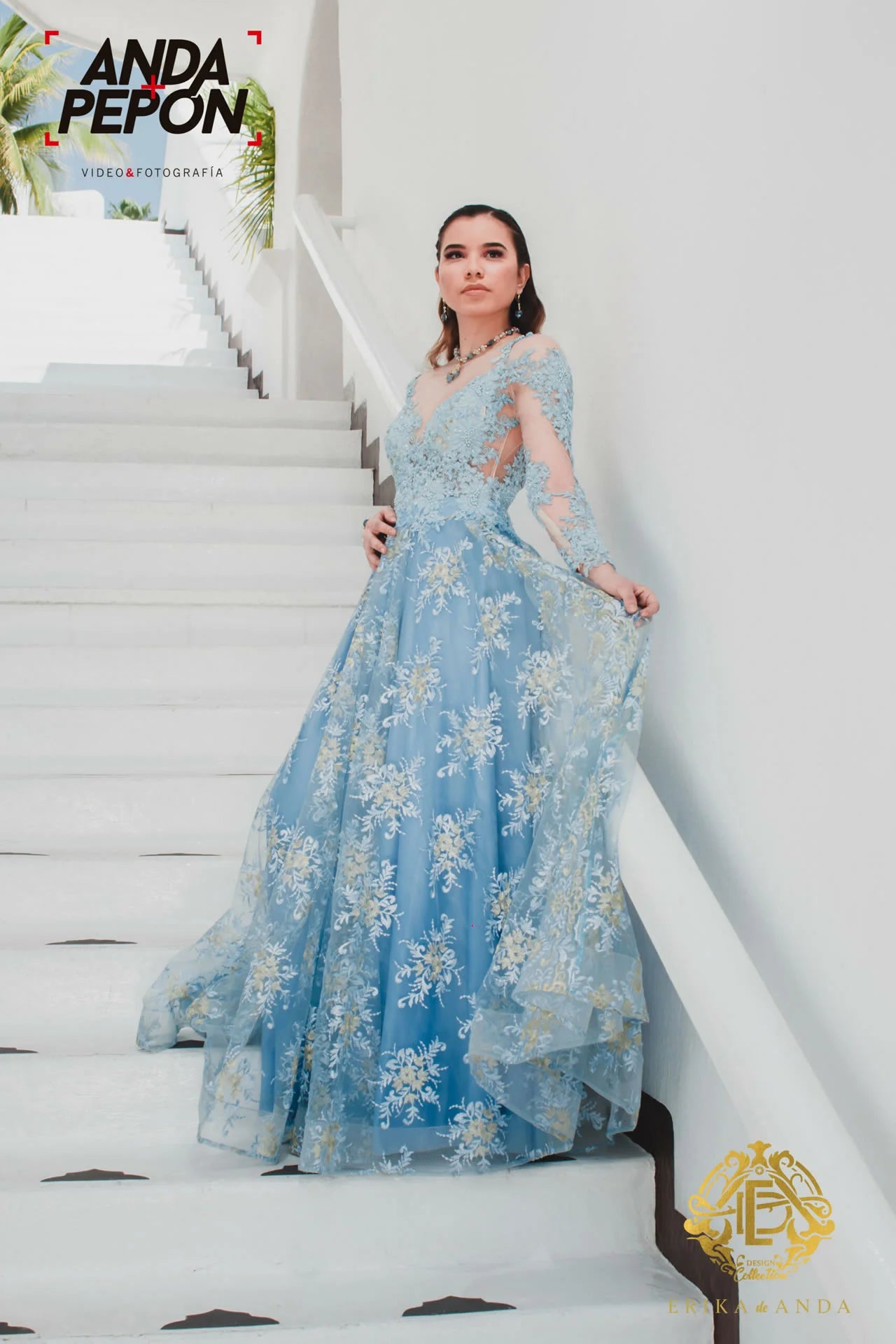 VESTIDO AZUL BORDADO