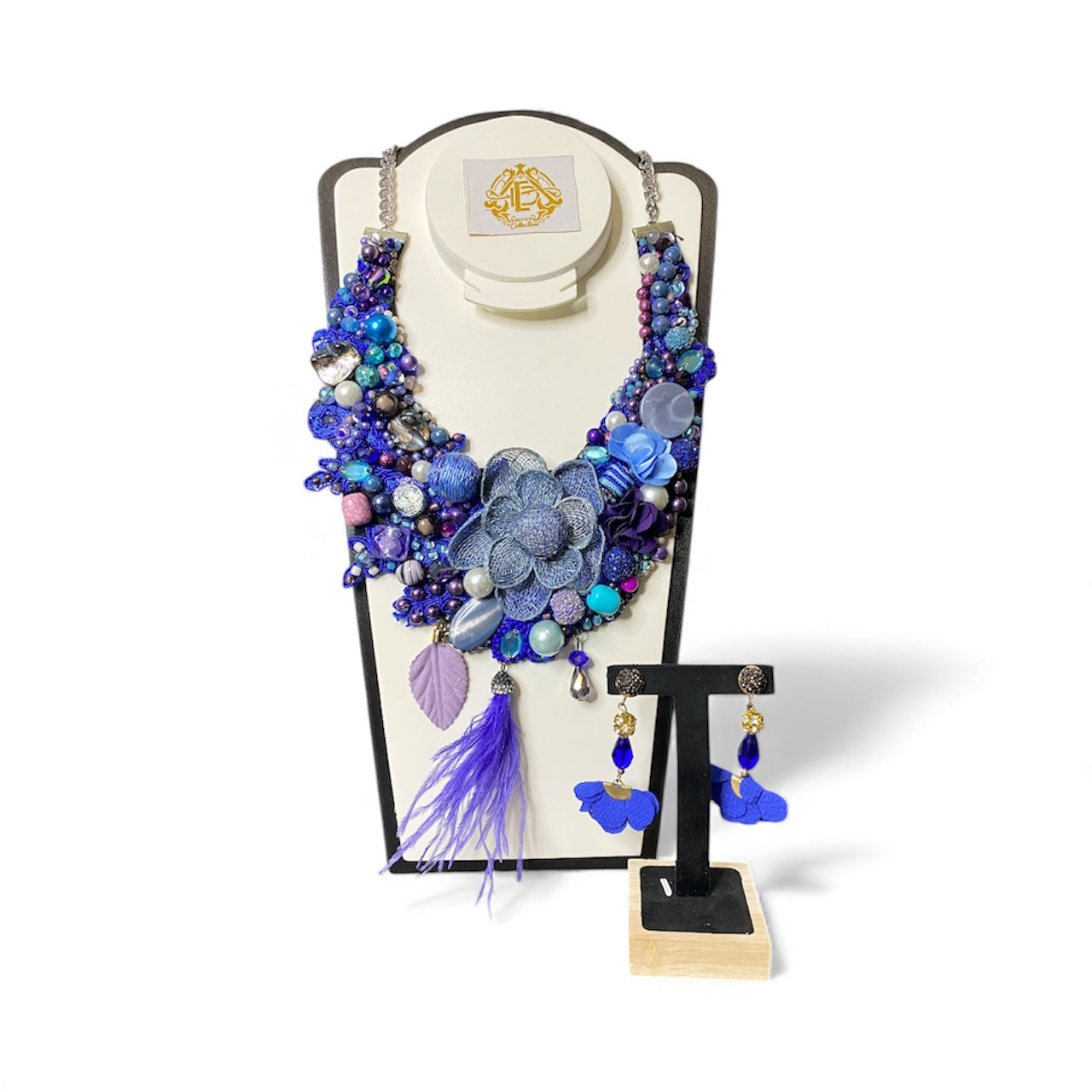 COLLAR DE HOJA CON ARETES