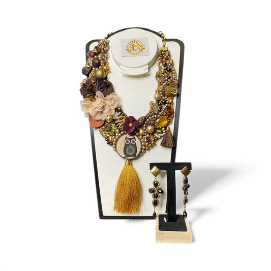 COLLAR DE BÚHO CON ARETES