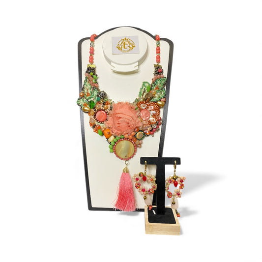 COLLAR CORAL CON PIEDRAS NATURALES Y ARETES