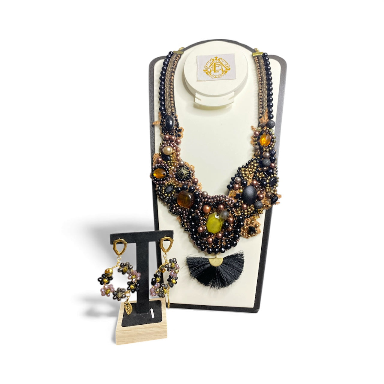 COLLAR DE PERLAS Y PIEDRAS NATURALES