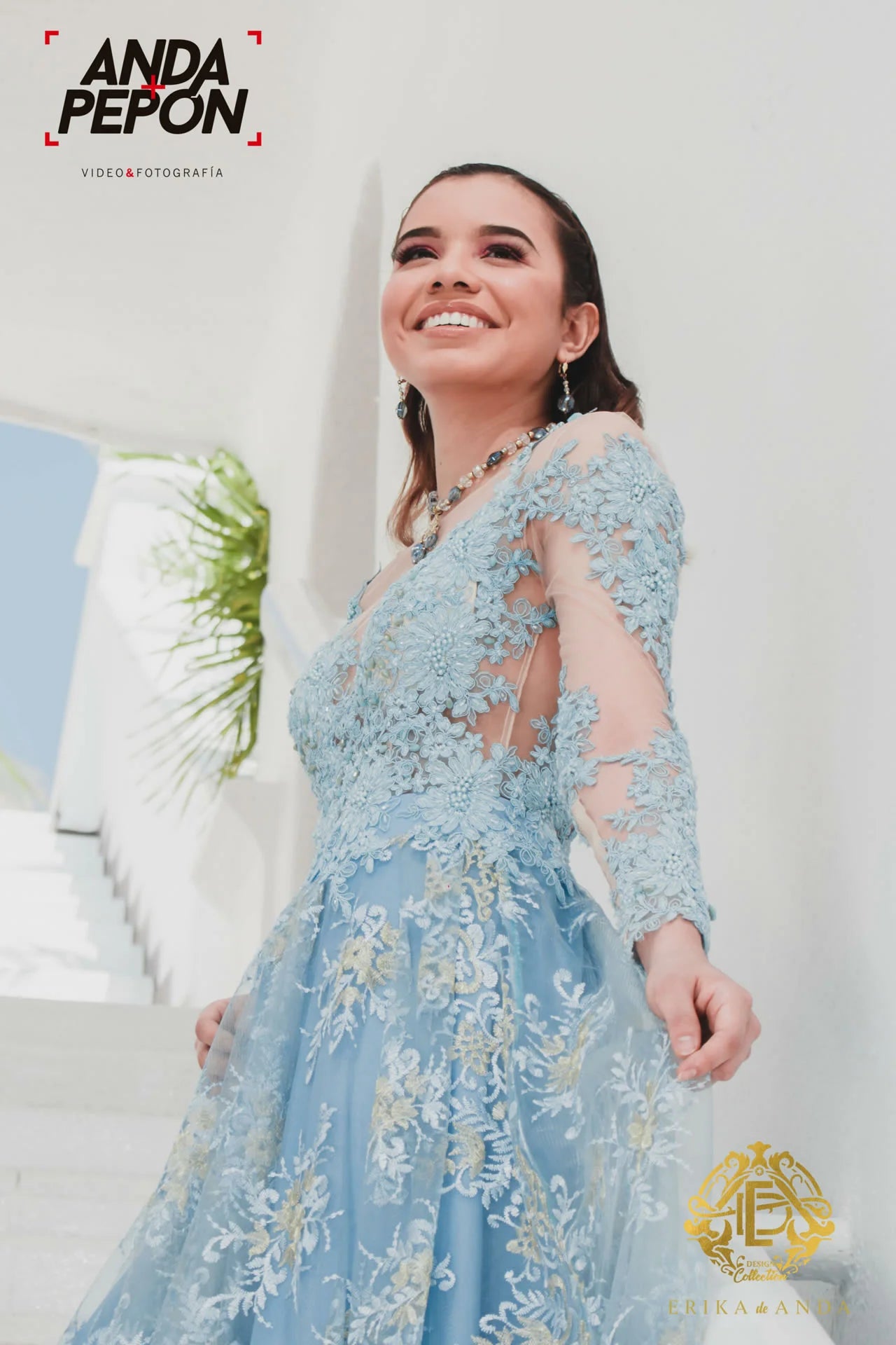 VESTIDO AZUL BORDADO