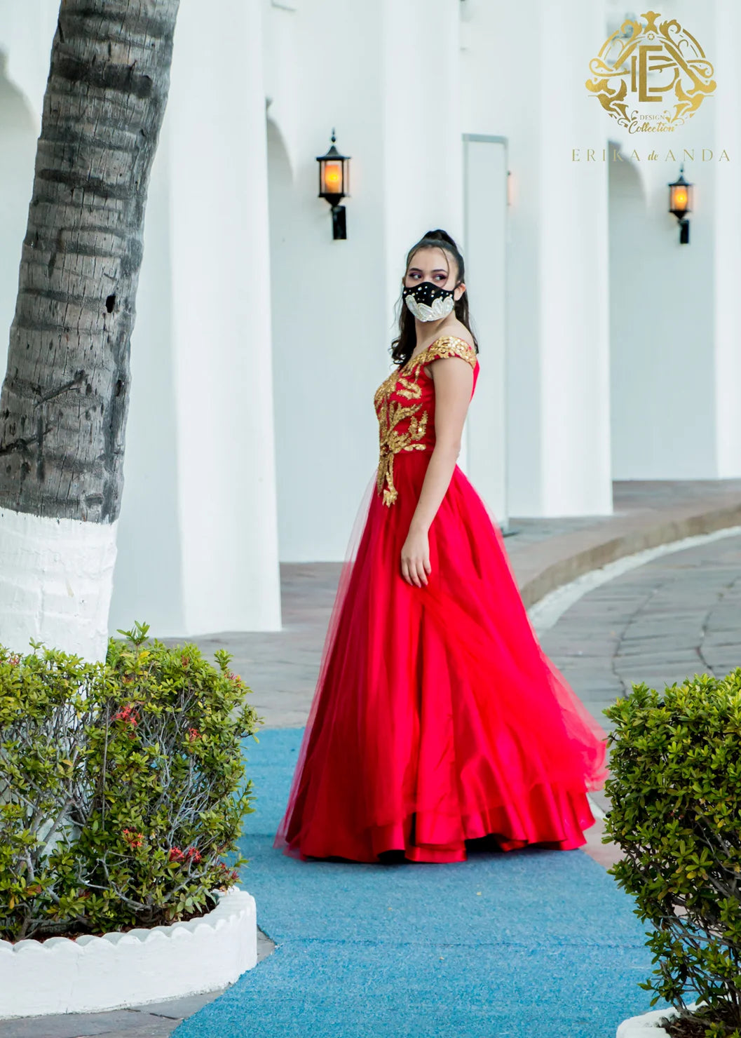 VESTIDO DE FIESTA ROJO BORDADO DORADO