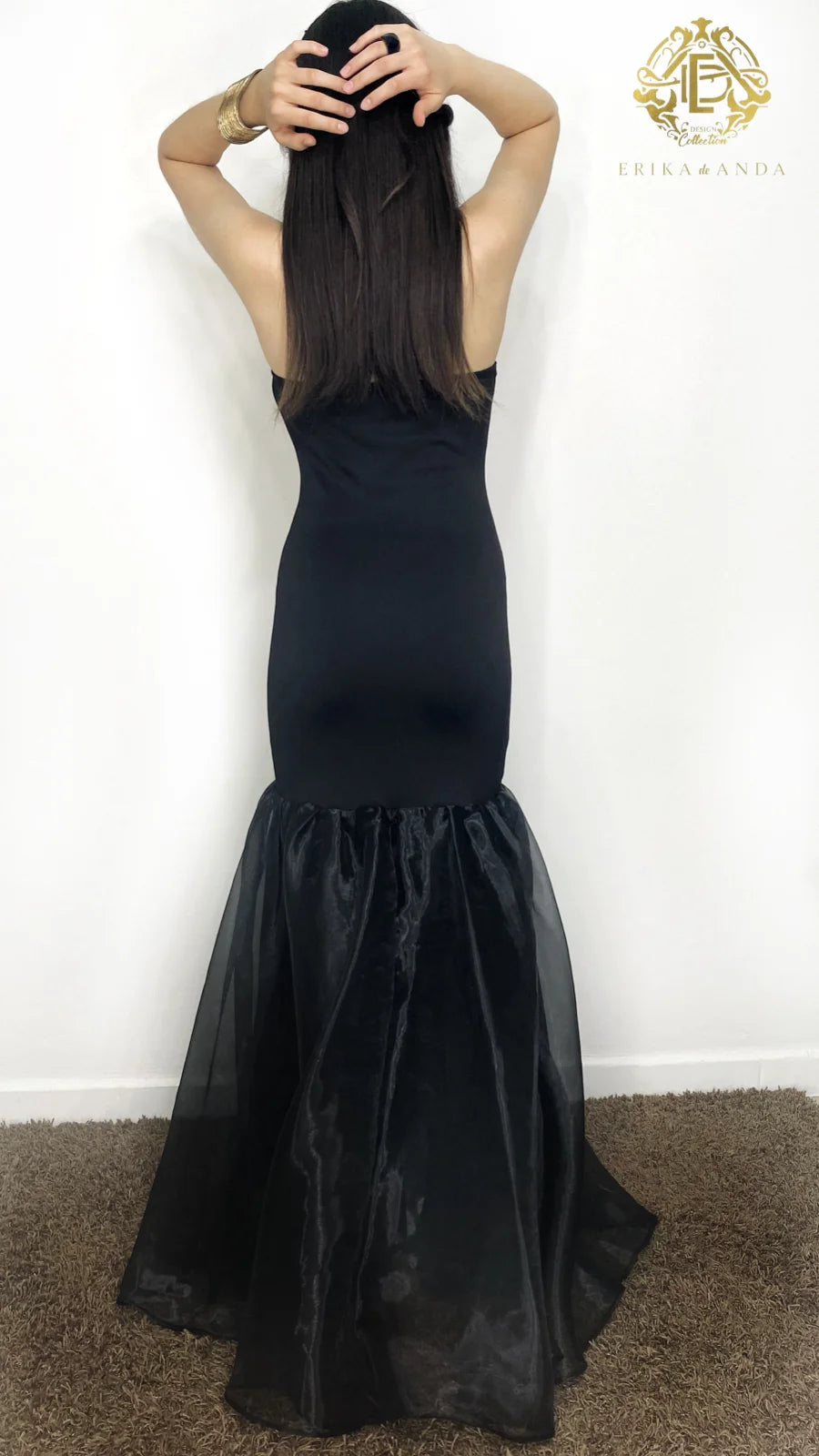 VESTIDO NEGRO ESTRAPLE CON LENTEJUELAS
